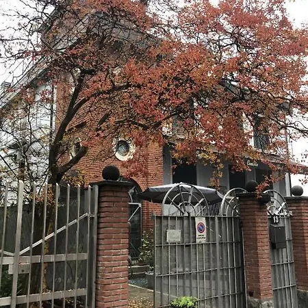 Villa Camilla Milano Metro 4 4* 米兰