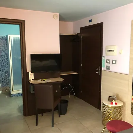 Villa Camilla Milano Metro 4 招待所