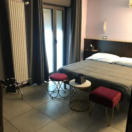 Villa Camilla Milano Metro 4 招待所