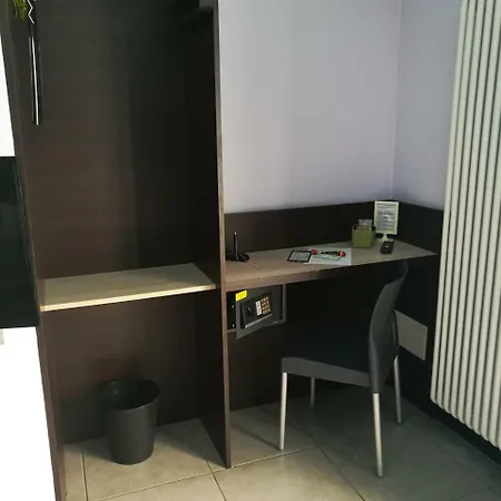 Villa Camilla Milano Metro 4 招待所 米兰