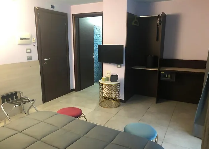 Affittacamere Camilla Metro 4 4*