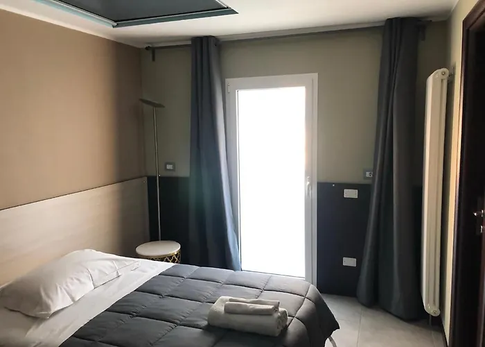 Affittacamere Camilla Metro 4 4*