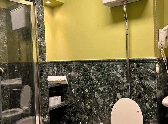 Affittacamere Camilla Metro 4 4*